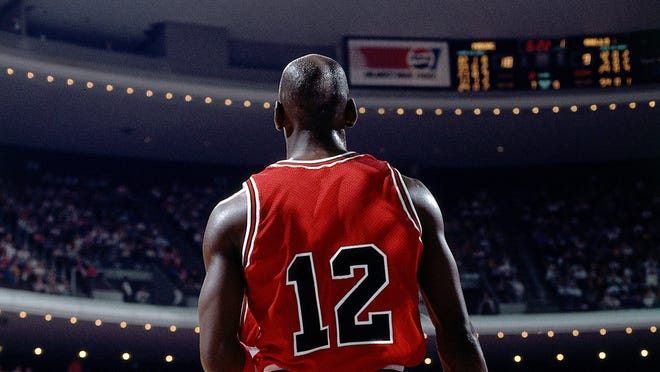 jpg-michael-jordan-in-a-12-jersey--16_9